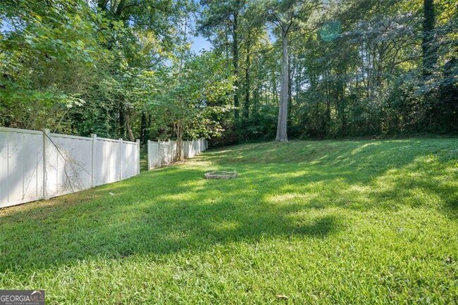 Building Photo - 349 Old Acworth Rd