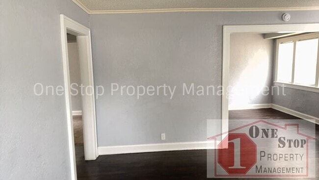 Building Photo - Beautiful 2 Bedroom 1 Bathroom in Kansas C...