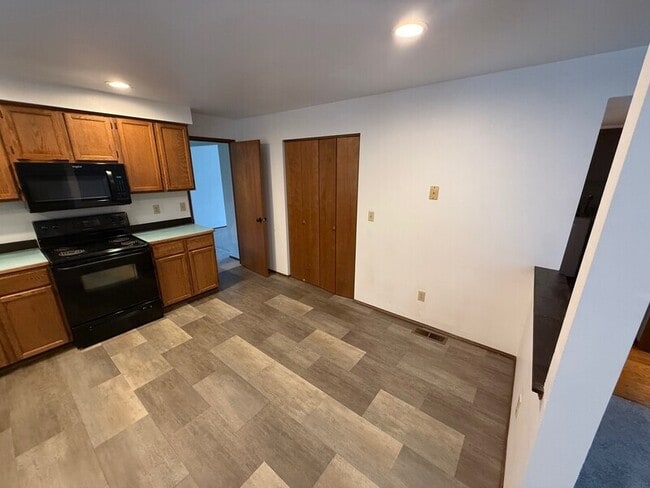 Building Photo - 11110 55th Ave W