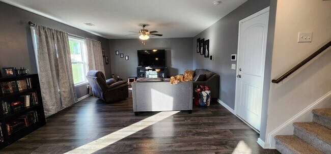 Building Photo - 354 Niblick Dr