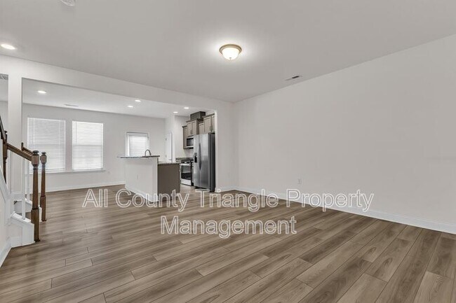 Building Photo - 2103 Nandina Trl