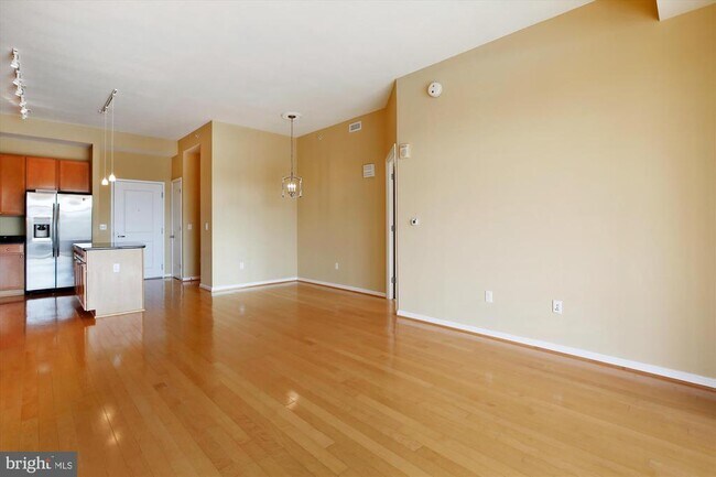 Building Photo - 2720 S Arlington Mill Dr