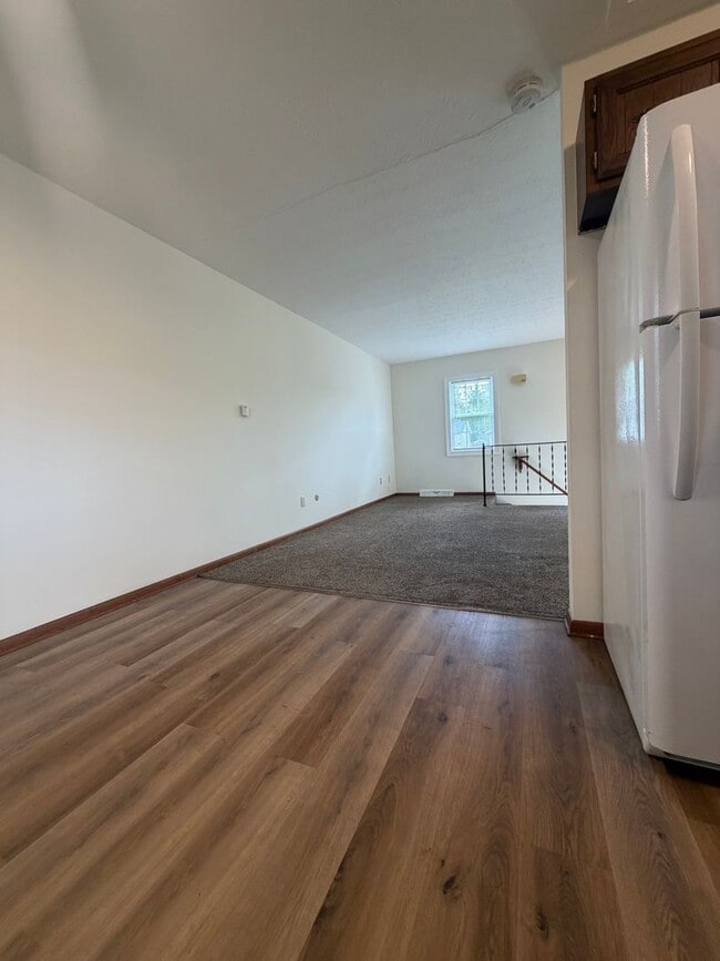 Building Photo - One Bedroom Duplex