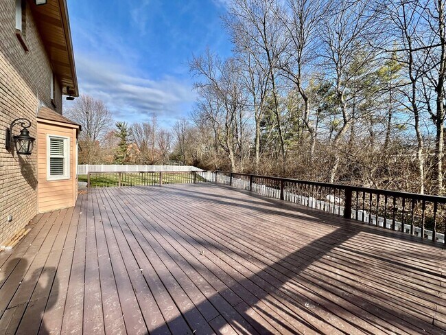 Building Photo - Executive home in West Chester Game Room Hot Tub