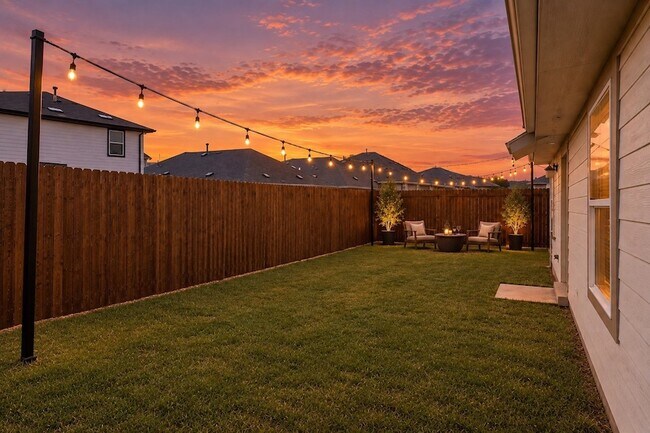Building Photo - 5509 Flannel Ln