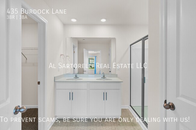 Building Photo - 435 Burdock Ln