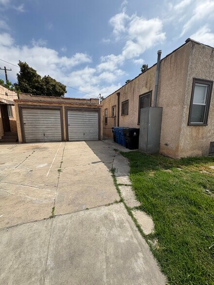 Building Photo - 3900 3rd Ave