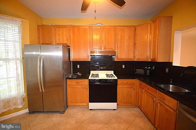 Building Photo - 21774 Kings Crossing Terrace