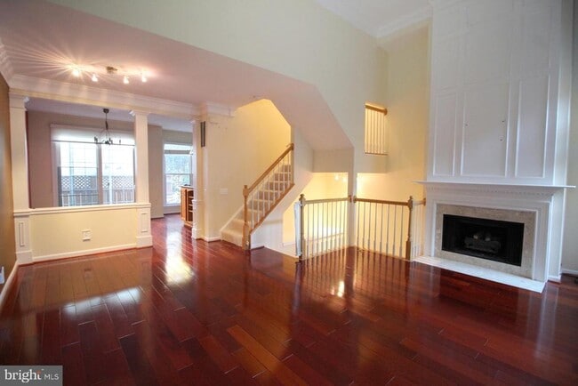 Building Photo - 6003 Ricketts Walk