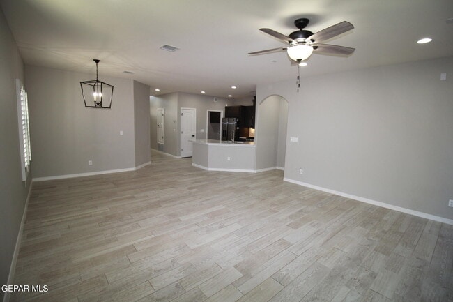 Building Photo - 509 Cedarwood Ave