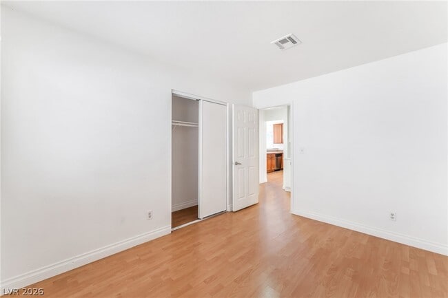 Building Photo - 4744 Denwood Dr