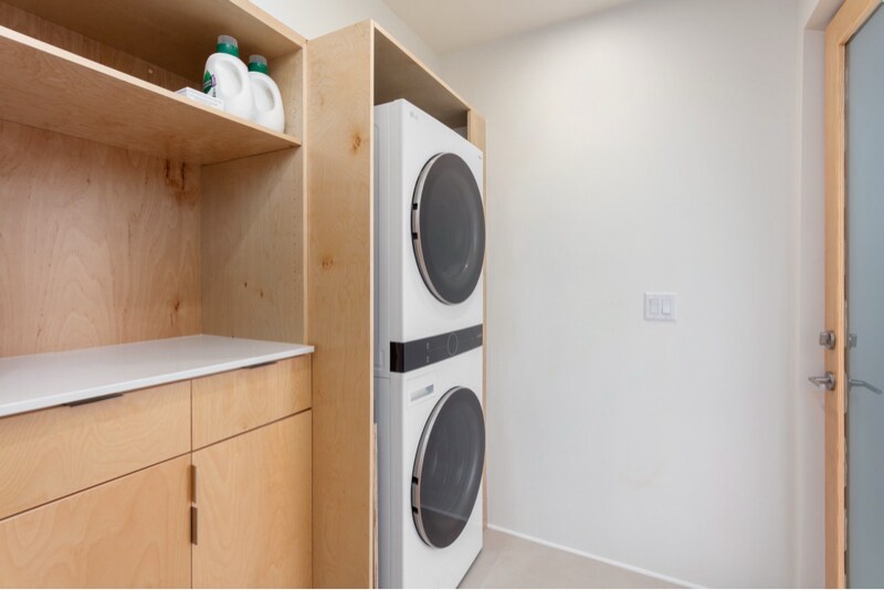 Building Photo - 1276 Sycamore Rd