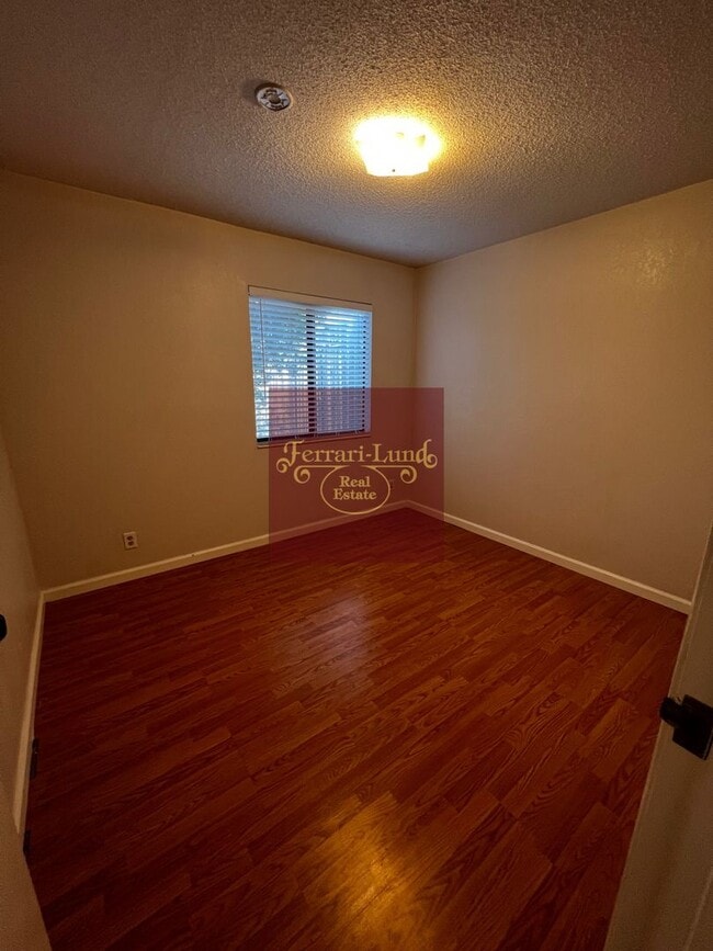 Building Photo - ?? 4 bedroom home near UNR- Kay DeAlba Property ??