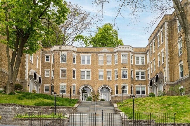 Building Photo - 21 Westbourne Terrace