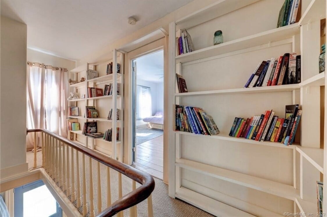 Building Photo - 179 Walnut St