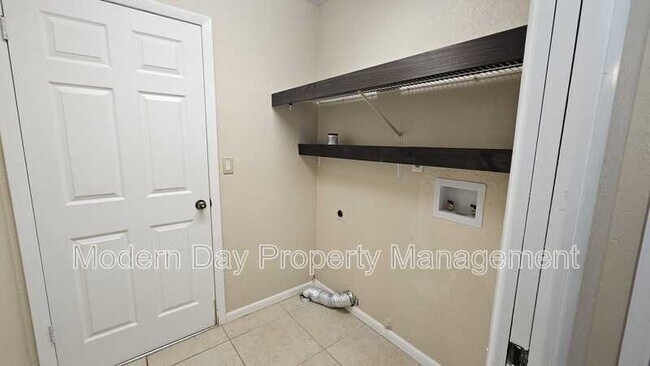 Building Photo - 8185 Omaha Cir