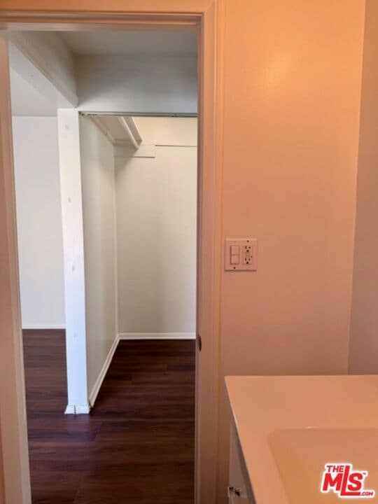 Building Photo - 540 Huntley Dr