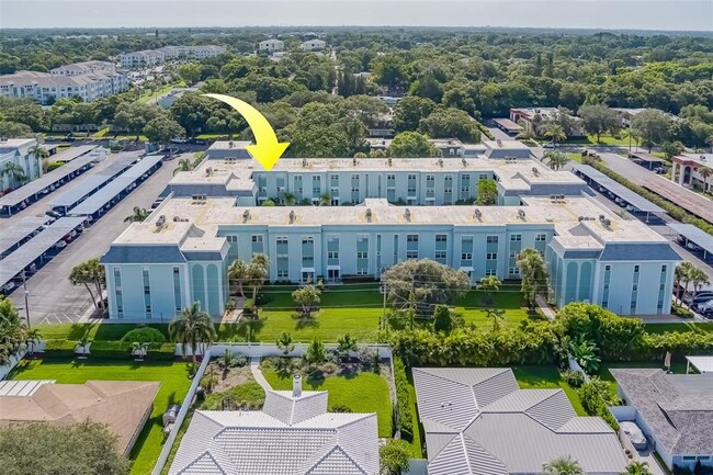 Building Photo - 1706 Belleair Forest Dr
