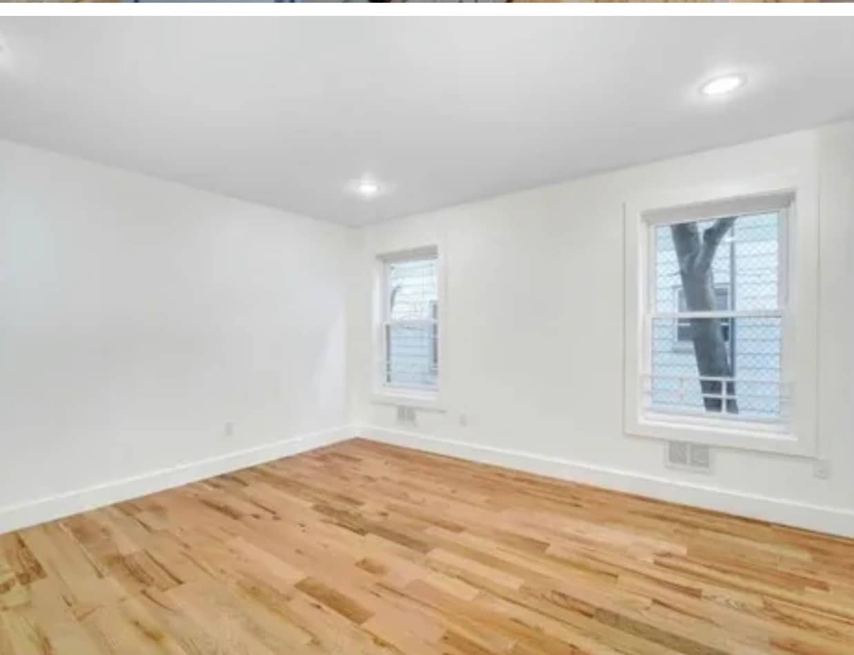 Building Photo - 89 N Munn Ave