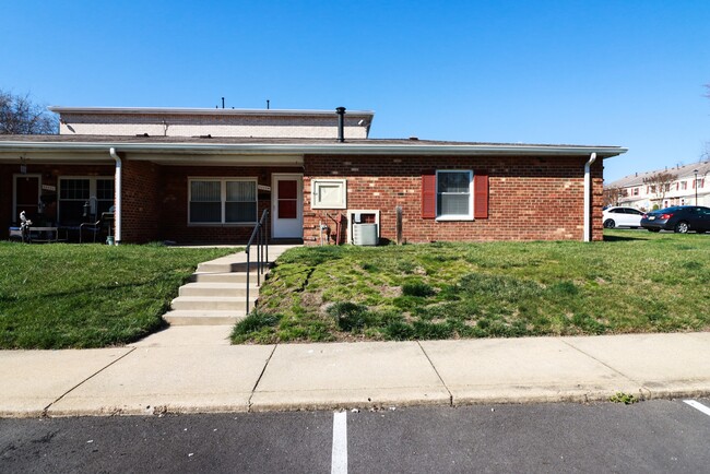 Primary Photo - 9240 Bridle Path Ln