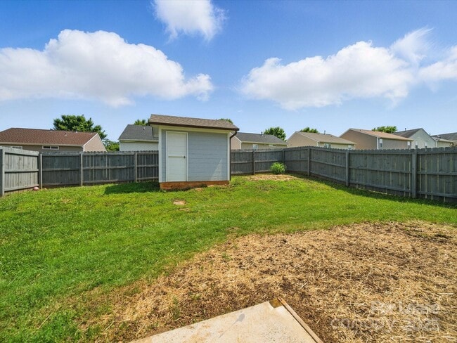 Building Photo - 5203 Grays Ridge Dr