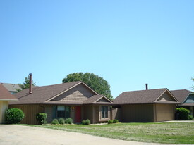 Building Photo - Rose Houses