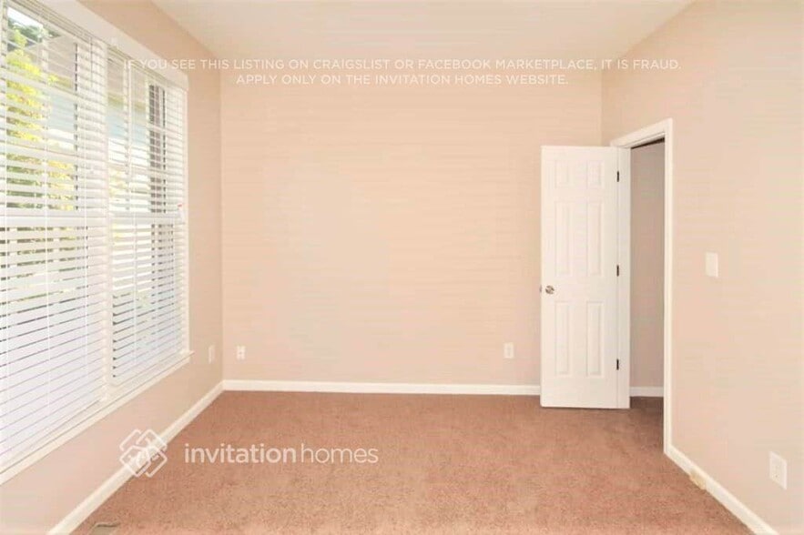 Building Photo - 3850 Ansley Park Dr