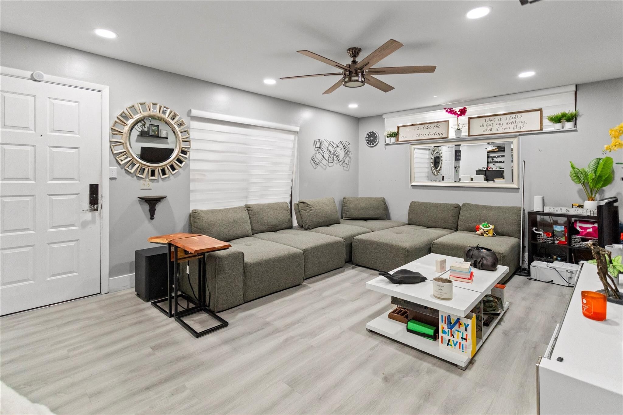 Building Photo - 22940 Oxford Pl