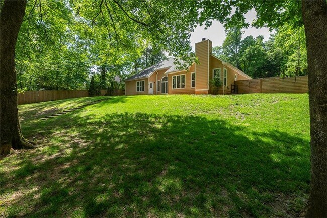 Building Photo - 1784 Brittany Chase NW