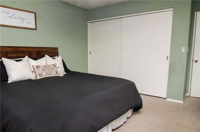 Building Photo - 24717 Sand Wedge Ln