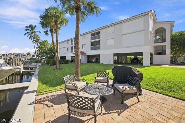Building Photo - 9103 Vanderbilt Dr