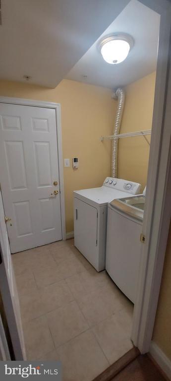 Building Photo - 11808 Oxbridge Dr