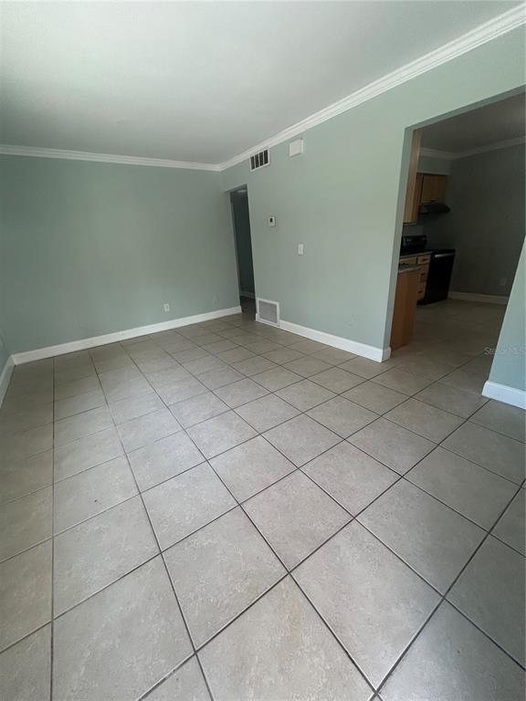 Building Photo - 218 N Cypress Way