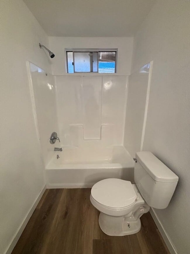 Building Photo - Spacious 3-Bedroom, 2-Bath Home with Modern Upgrades