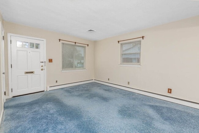 Building Photo - Cozy Brick Ranch in Norfolk