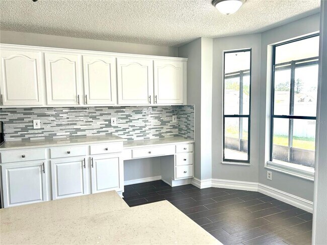 Building Photo - 409 Lytton Cir
