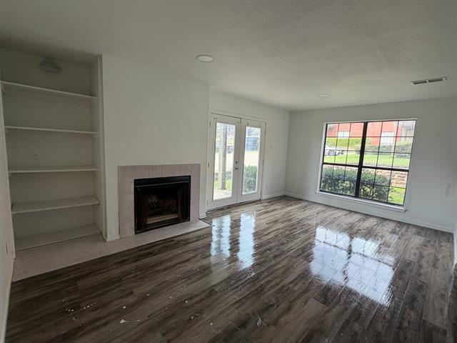 Building Photo - 5901 Lake Hubbard Pkwy