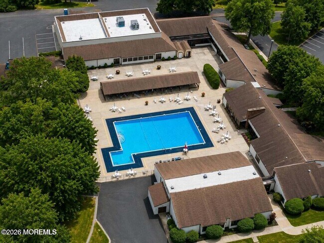 Building Photo - 125 Amberly Dr