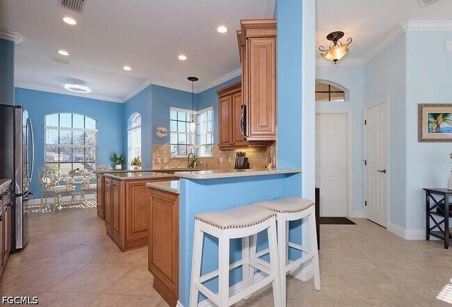 Building Photo - 16320 Willowcrest Way