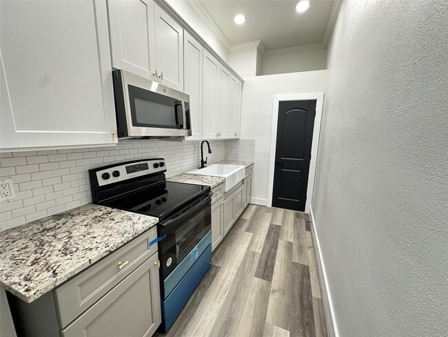 Building Photo - 2001 29th St