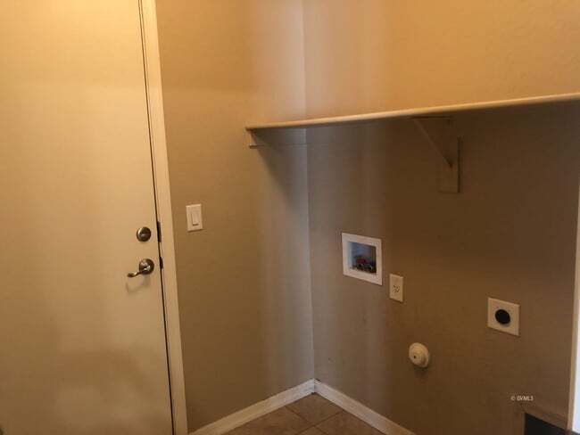 Building Photo - 1294 Kelson Pl