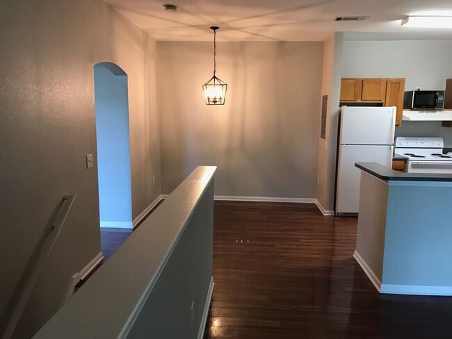 Building Photo - Longleaf Villas #408