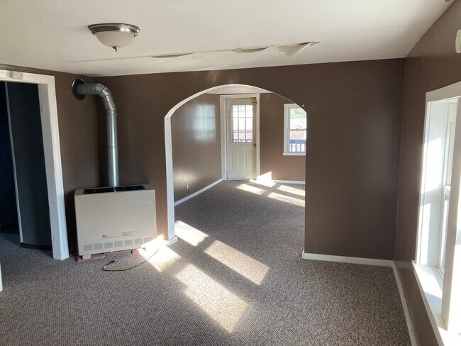 Primary Photo - 42 Alleghany Rd