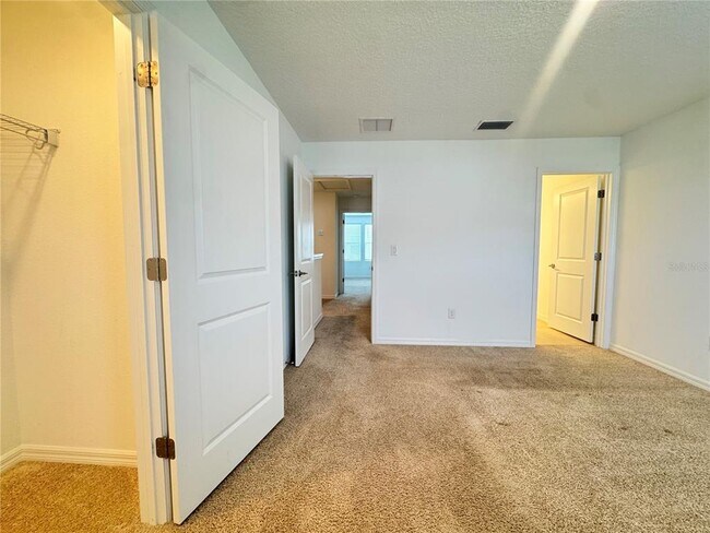 Building Photo - 8528 Daybreak St