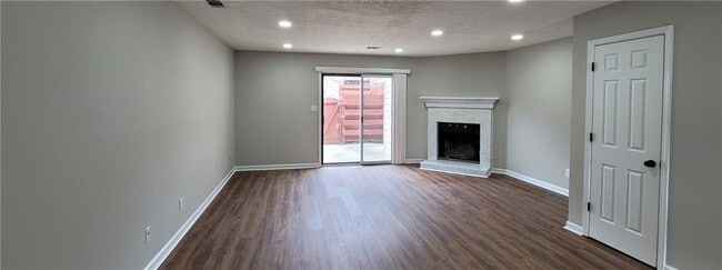 Building Photo - 2846 Webb Bridge Rd