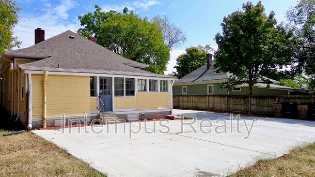 Building Photo - 1512 Meridian St