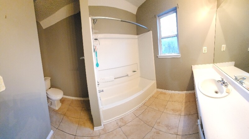 Building Photo - 200 Glynn Addy Dr