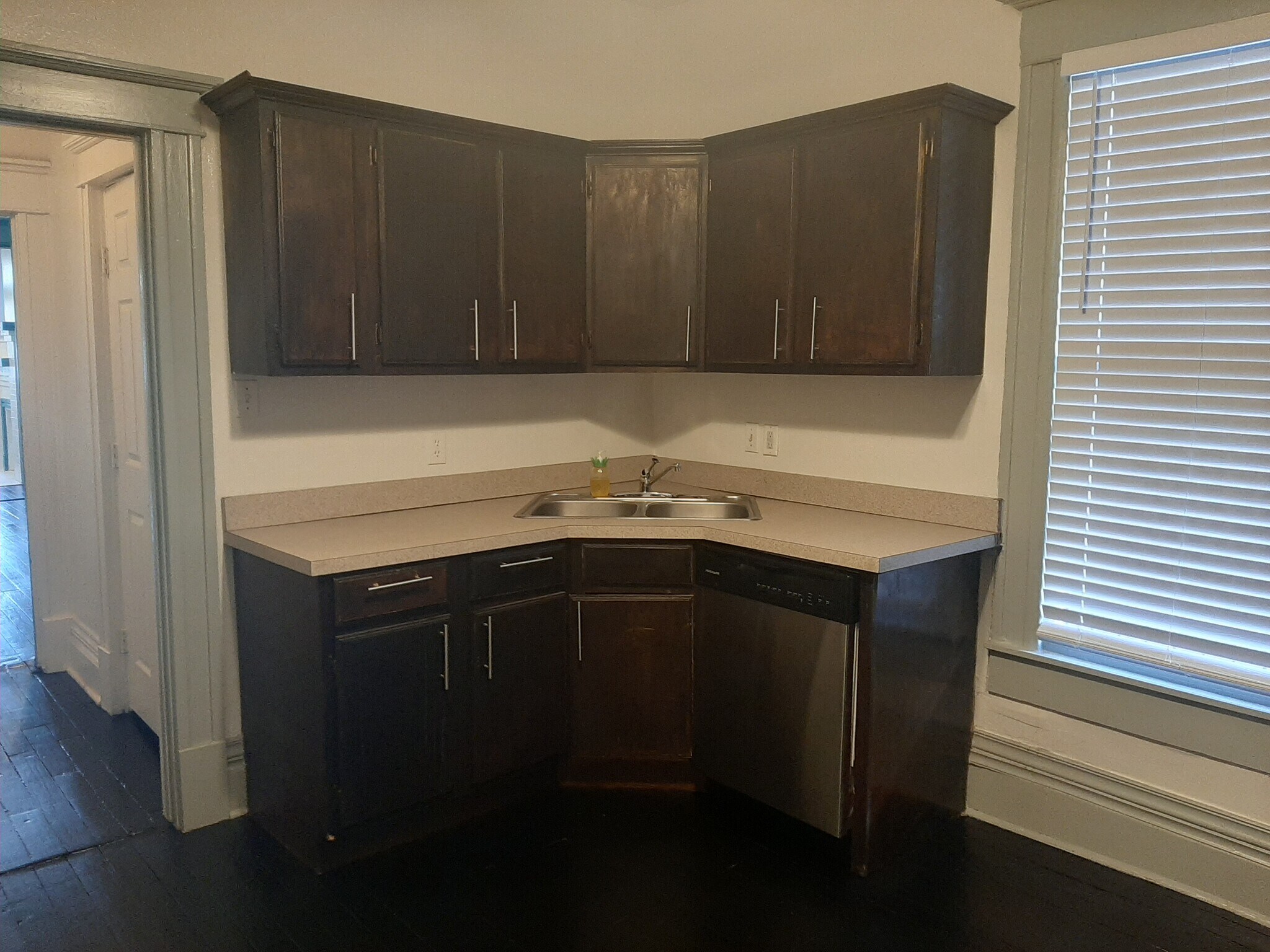 Building Photo - 4710 Reiger Ave