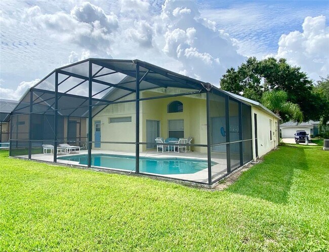 Building Photo - 611 Casterton Cir