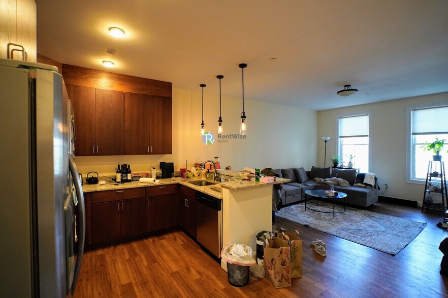 Building Photo - 315 Broadway